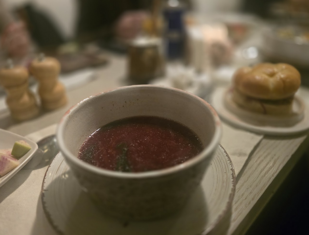 En tallrik med soppa